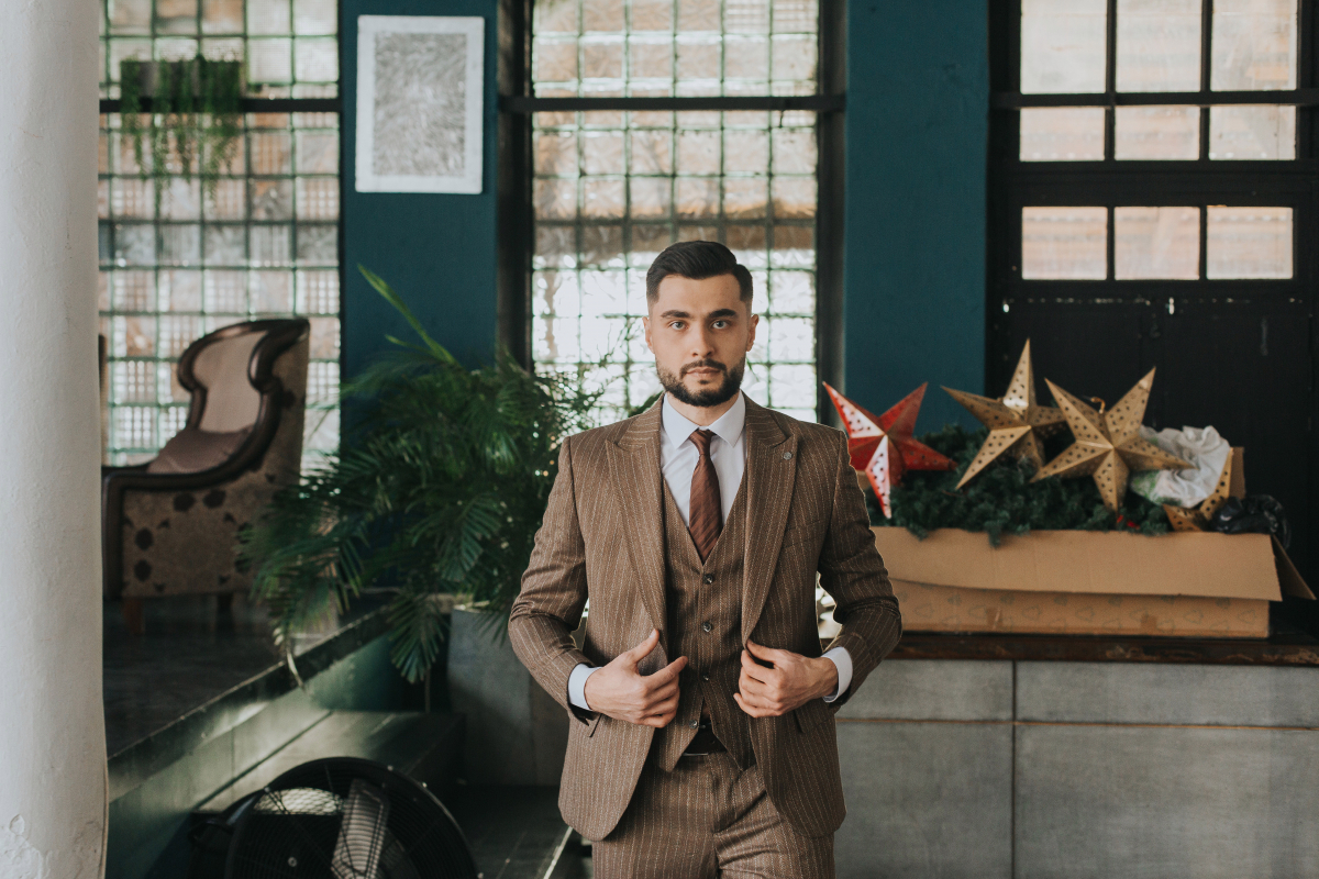 Готовые мужские образы на новогодний корпоратив