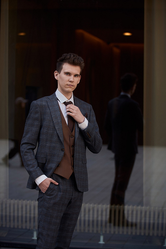 Костюм тройка на выпускной