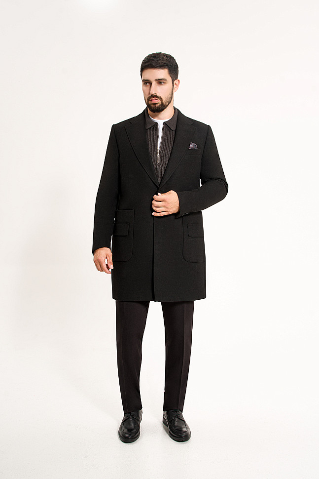 Черное прямое пальто