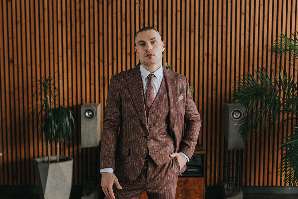 Мужской классический костюм