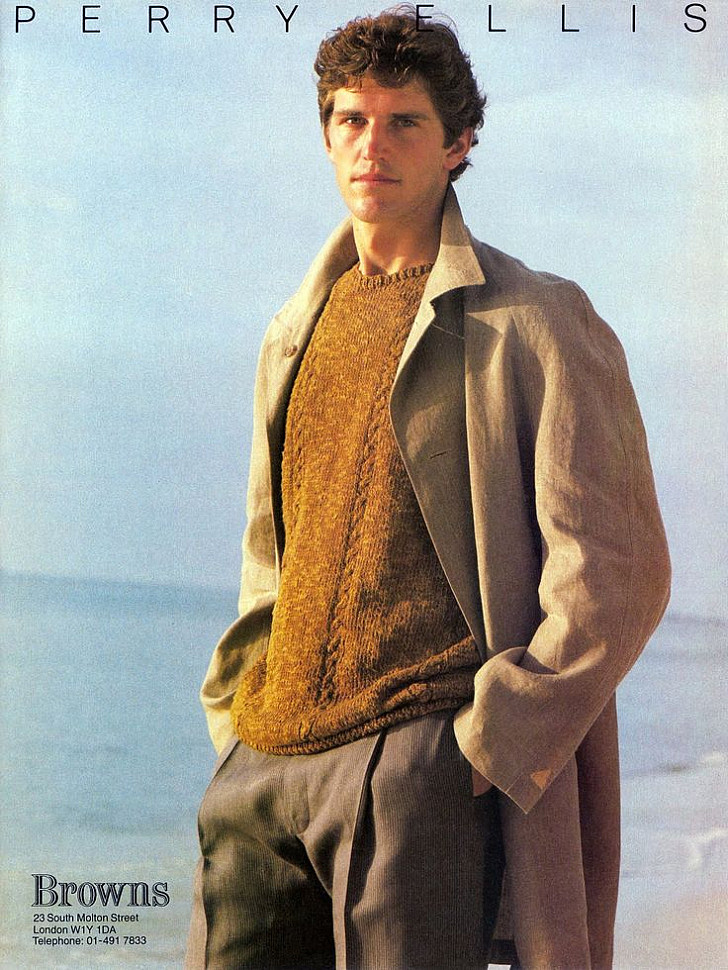 Мужской свитер на футболку