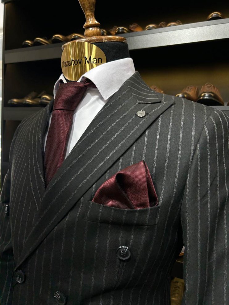 Костюм ERN 2-ка Черный двубортный в полоску