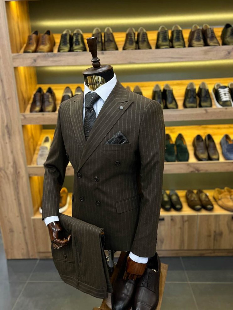 Костюм ERN 2-ка Коричневый в полоску двубортный